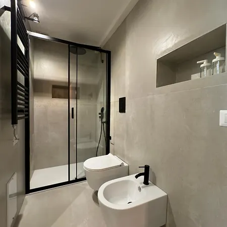 Loft Apartment *